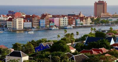 Comunidade portuguesa em Curaçau exige permanências consulares