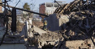 A região continua a ser alvo de intensos bombardeamentos.