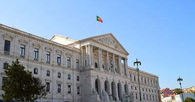 Parlamento discute e vota hoje nova proposta de alteração da lei de estrangeiros