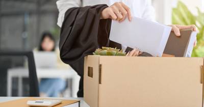 Desemprego baixa para 5,7% em novembro e toca mínimo de 23 anos