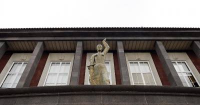 Especialistas sublinham a necessidade de uma maior reflexão.