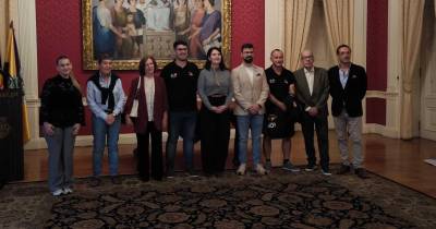 Campeonato de Ornitologia reúne 700 aves em competição