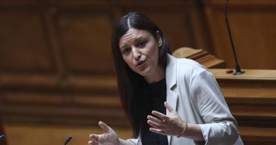 “Para haver solução de dois Estados é preciso que se reconheçam ambos, senão são só palavras ao vento”, criticou”, afirmou Marisa Matias.