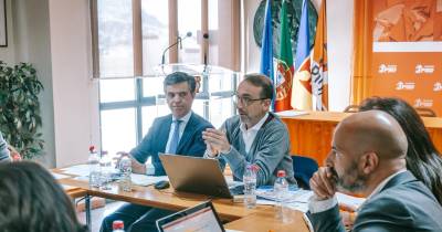 Grupo Parlamentar PSD/M analisa ORAM’2026 em reunião com o secretário regional das Finanças