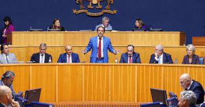 A comunicação foi feita no final de uma ronda por vários partidos da oposição