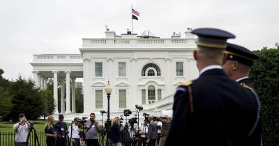 Zelensky vai estar acompanhado em Washington pelos presidentes francês, Emmanuel Macron, e finlandês, Alexander Stubb, e os chefes dos governos alemão, Friedrich Merz, britânico, Keir Starmer, e italiano, Giorgia Meloni.