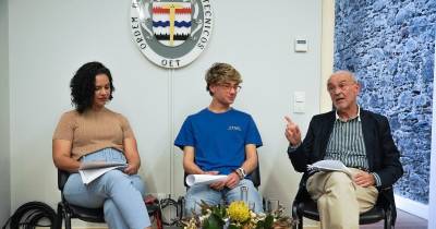 AJMC promove diálogo intergeracional sobre os 50 anos da Autonomia