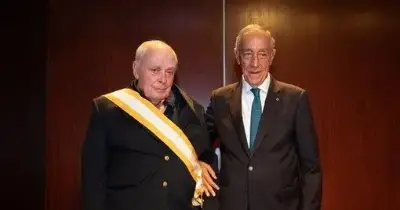 De acordo com a lei, cabe ao Governo decretar o luto nacional, “sua duração e âmbito, sob a forma de decreto”.