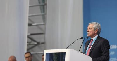 O presidente da mesa do congresso, continua a ser José Manuel Rodrigues.