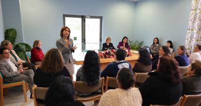 45 profissionais marcaram presença na assinatura do contrato-programa.