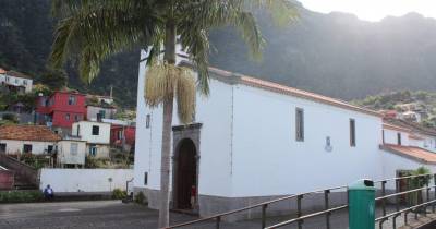 A programação começa com uma missa comunitária na Igreja Paroquial do arco de São Jorge às 10h30.