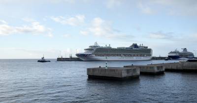 Cruzeiros: Três navios a pernoitar no porto do Funchal