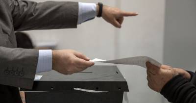 Eleições: Esmagadora maioria dos emigrantes portugueses vota por via postal