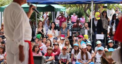 Teatro invadiu o Jardim do Bairro do Hospital