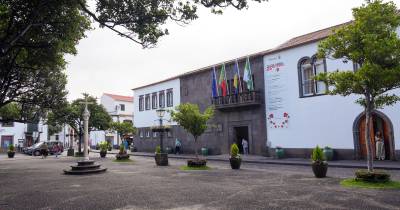 Santa Cruz: Câmara nega atraso no pagamento das bolsas e diz que regulamento está em revisão