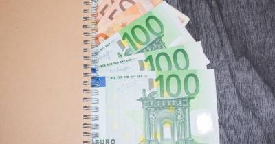 Dinheiro; Caderno; Notas; Euros