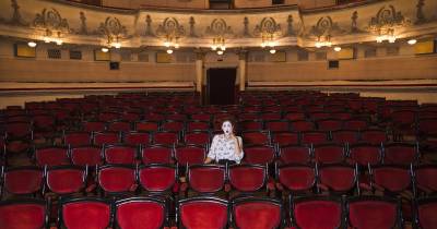 Inteligência Artificial ameaça baixar receitas no setor cultural até 24%