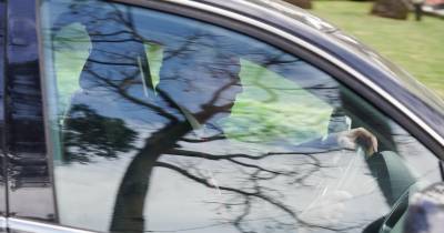 O presidente do congresso regional do PSD foi visto a sair, depois de já cá ter estado na parte da manhã o líder da bancada parlamentar do PSD.