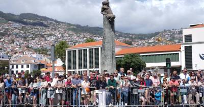 Clássicos desfilam elegância na Avenida