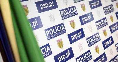 “Apesar dos esforços para aplacar pacificamente a sua animosidade, o referido cidadão continuou a injuriar e a ameaçar os patrulheiros da PSP”.