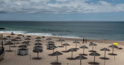 Época balnear arranca hoje em 13 praias de Cascais e quatro na Madeira