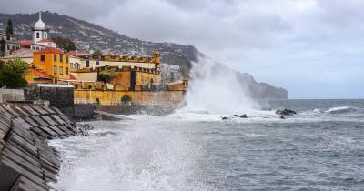 Na costa sul, a altura das ondas não deverá exceder os 5 metros.