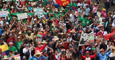 Libertação de Nicolas Maduro exigida em Caracas por milhares de manifestantes