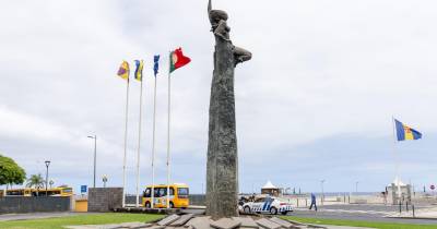 Incidente aconteceu esta manhã na Praça da Autonomia