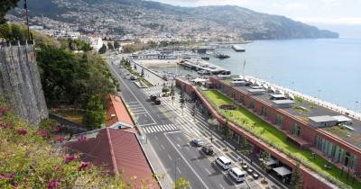 Um atropelamento ocorreu pelas 6h18 desta manhã, em frente à discoteca Vespas, na Avenida Francisco Sá Carneiro, no Funchal.