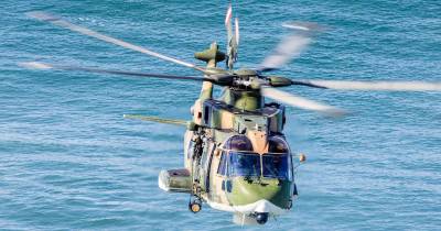EH-101 Merlin da Força Aérea transporta doente do Porto Santo