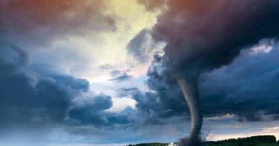 Tornados fazem pelo menos três mortos no estado norte-americano do Oklahoma