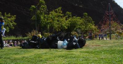 VI edição de ‘Plogging’ recolhe cerca de 374 kg de resíduos no Caniço