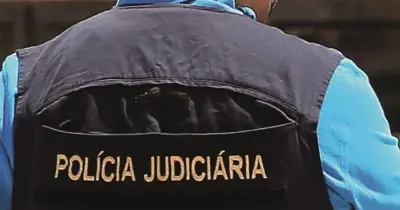 Cinco detidos em operação da PJ envolvendo contratos com autarquias