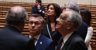 Rubina Leal representa Assembleia na comemoração dos 50 anos da Constituição