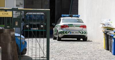 GNR fez operação de fiscalização no Caniçal e encerrou restaurantes.