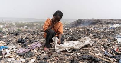 Conflito político no Sudão do Sul está a levar à morte da população por fome e sede.