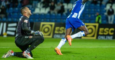 I Liga: Erro de Gabriel Batista permite triunfo do FC Porto sobre Santa Clara