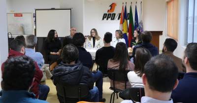 JSD promoveu debate aberto sobre a adição a substâncias psicoativas e alcoolismo.