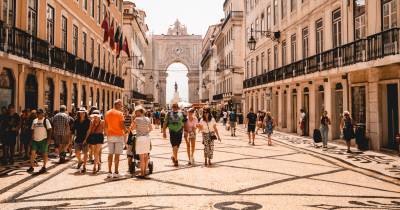 Portugal foi 5.º país da UE com mais receitas de turistas estrangeiros em 2024