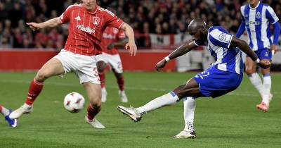LE: FC Porto perde em Nottingham e falha meias-finais