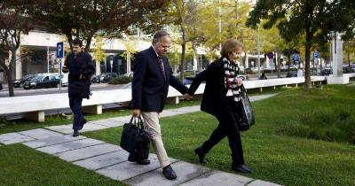 Há dias, José Sócrates remeteu ao tribunal que está a julgar a Operação Marquês um requerimento a pedir que este acabasse “com o lamentável e degradante espetáculo” de ter um advogado que não escolheu.