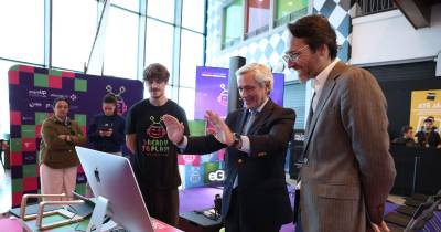 Governo: Tecnologia permite vencer, pela primeira vez em 600 anos, a insularidade