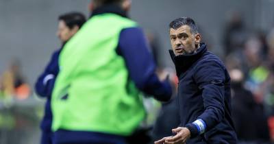 O FC Porto visita o Estoril Praia na terça-feira, a partir das 20:45, no Estádio António Coimbra da Mota.