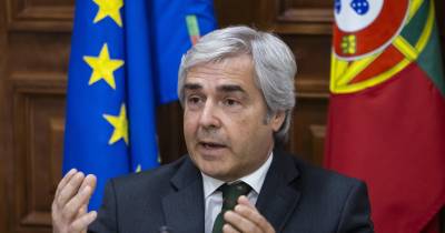 O ministro da Defesa Nacional, Nuno Melo, usa da palavra durante a sua audição na Comissão de Defesa Nacional, na Assembleia da República.