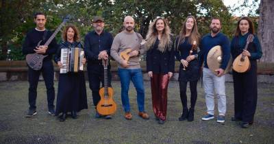 Livro e álbum ‘Mulheres com História’ dos C’Azoada prestam homenagem à mulher madeirense