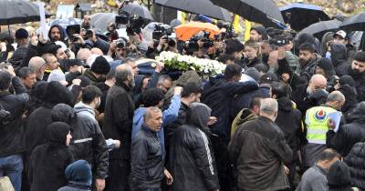 Funeral de jornalista morto no Líbano por ataque israelita.