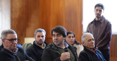 Sente que os deputados da oposição “não têm a coragem necessária para fazer frente ao Governo.