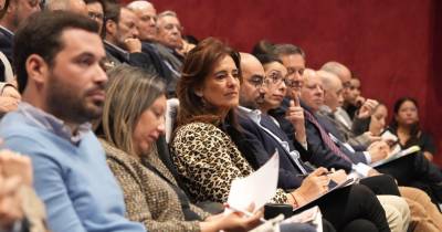 Parlamento na Comunidade: Rubina Leal anuncia pintura a óleo dos presidentes da ALRAM.