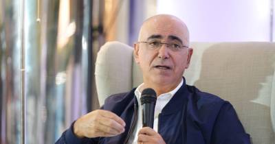 “Hoje em dia ouve-se pouco”