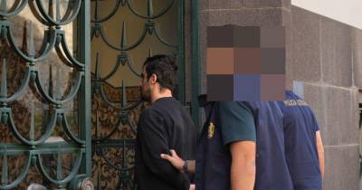 Suspeito de matar a mãe está no tribunal para ser ouvido